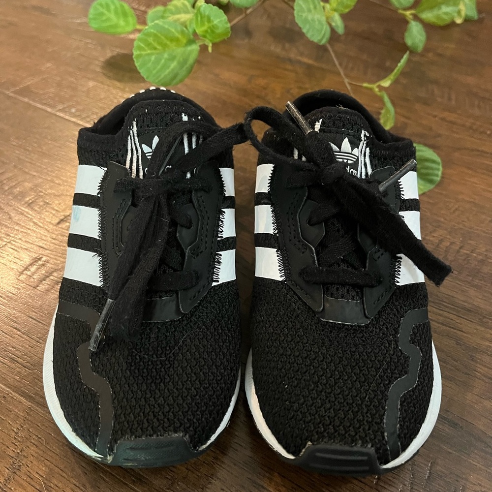 Addida sneakers